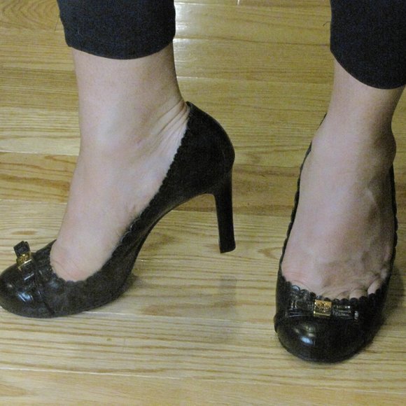 Tory Burch Shoes - NEW Tory Burch Marie 4" Black Nappa Italian Leather Heel with Bow 9.5